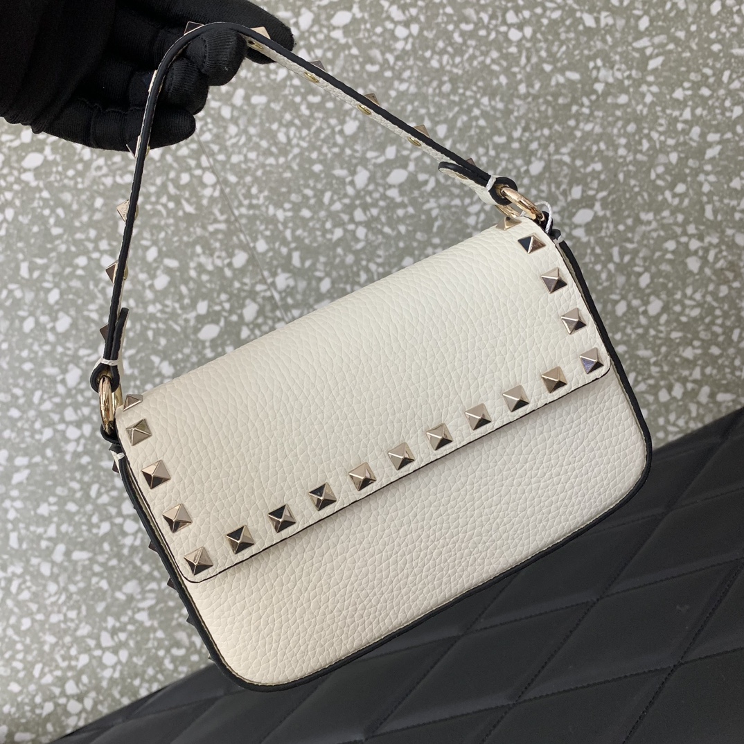 Valentino Garavani Rockstud Small Shoulder Bag in Ivory Grainy Calfskin